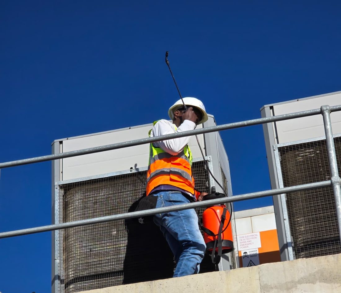 Rooftop unit servicing